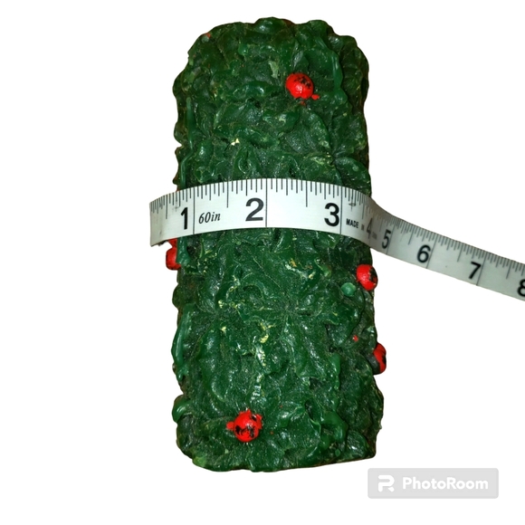 NWOT Kohl's Christmas Themed Candles Set - Picture 13 of 16